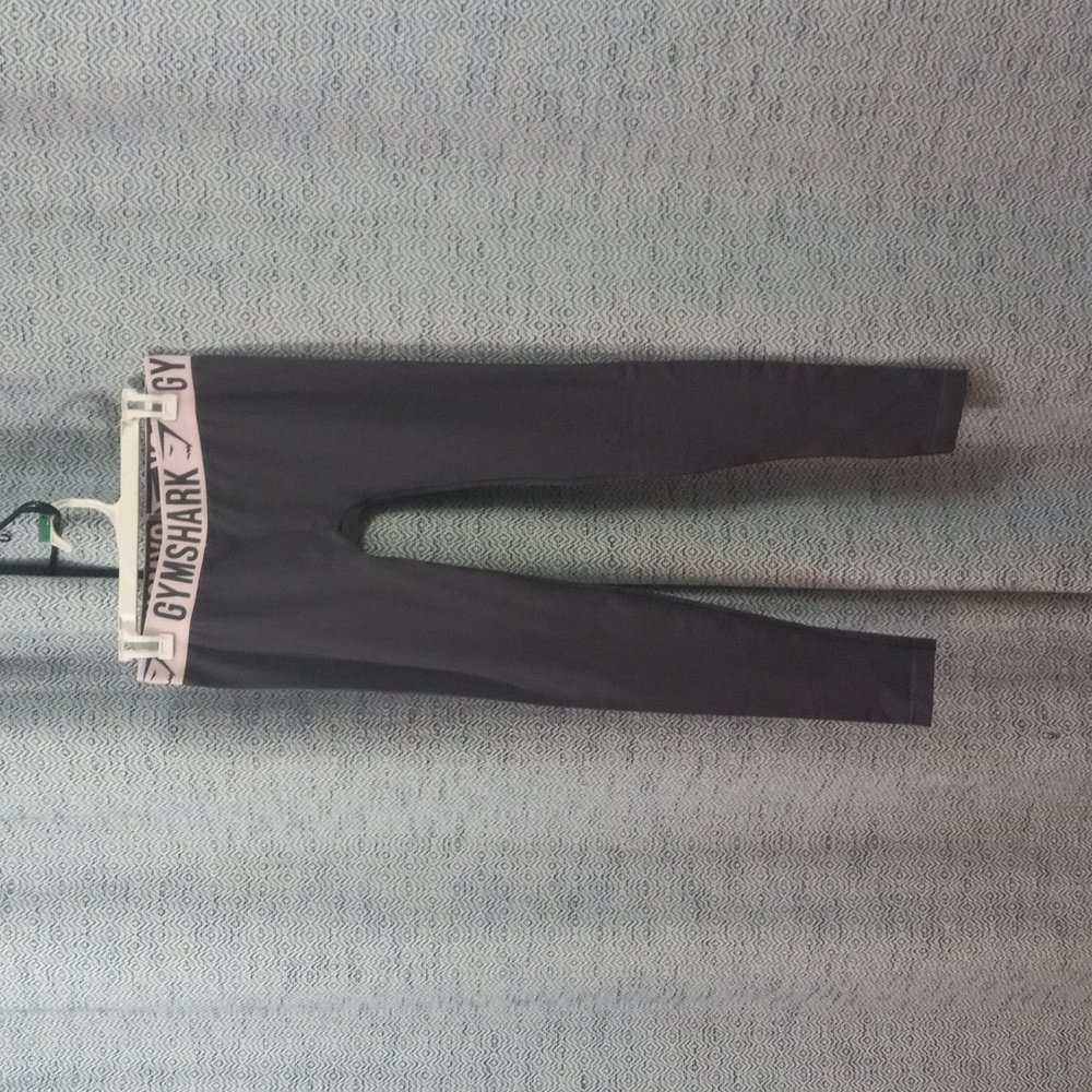 Gymshark size Medium Grey leggings/ tights